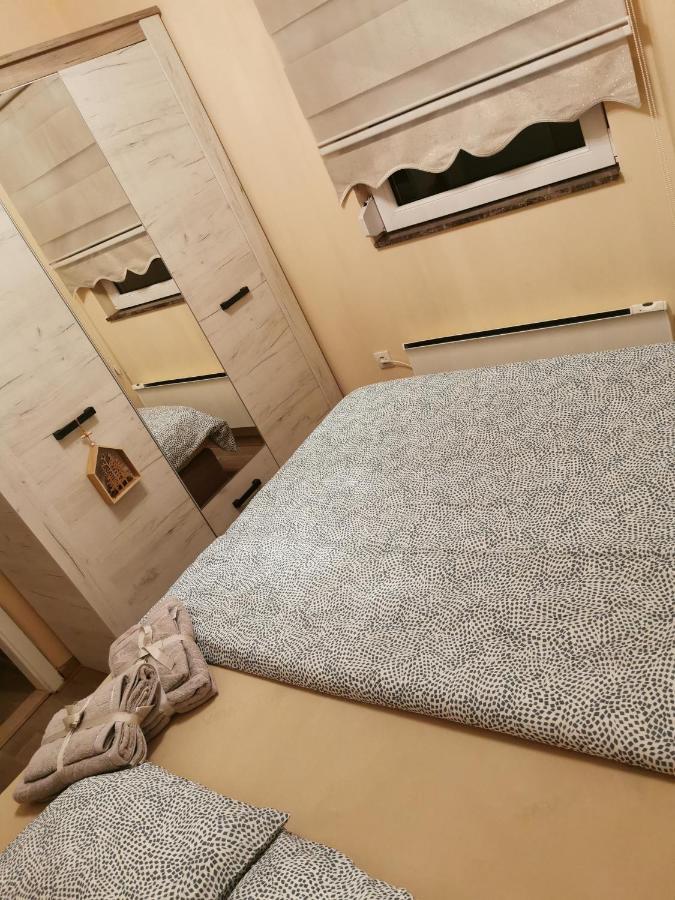Lux Apartman Lena Белград Екстериор снимка