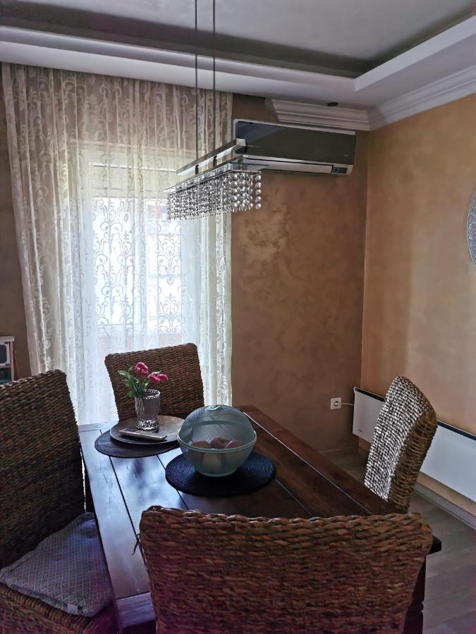 Lux Apartman Lena Белград Екстериор снимка